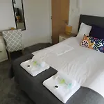 The Cambridge Suites - Tas Accommodations